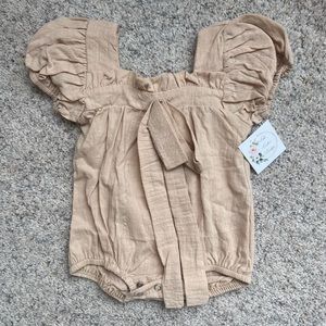 Beige Linen Romper NWT Size 3-6 months